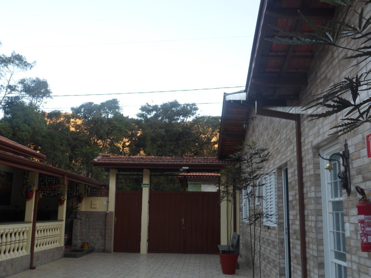 Pousada Tia Lilia Goncalves Exterior photo